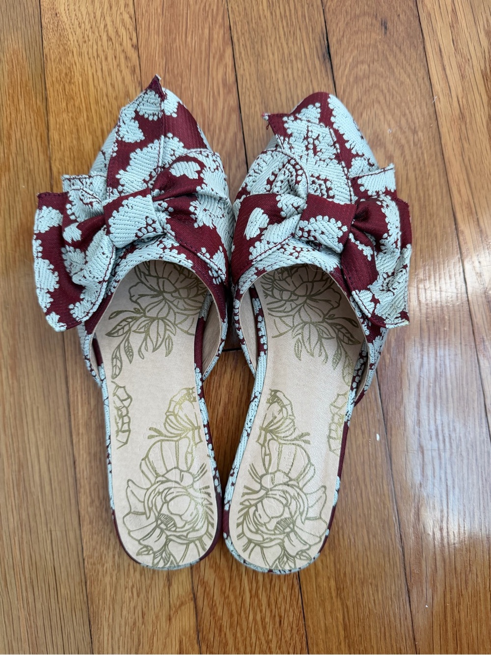 Joyfolie Burgundy Pointed-Toe Bow Mules flats 7